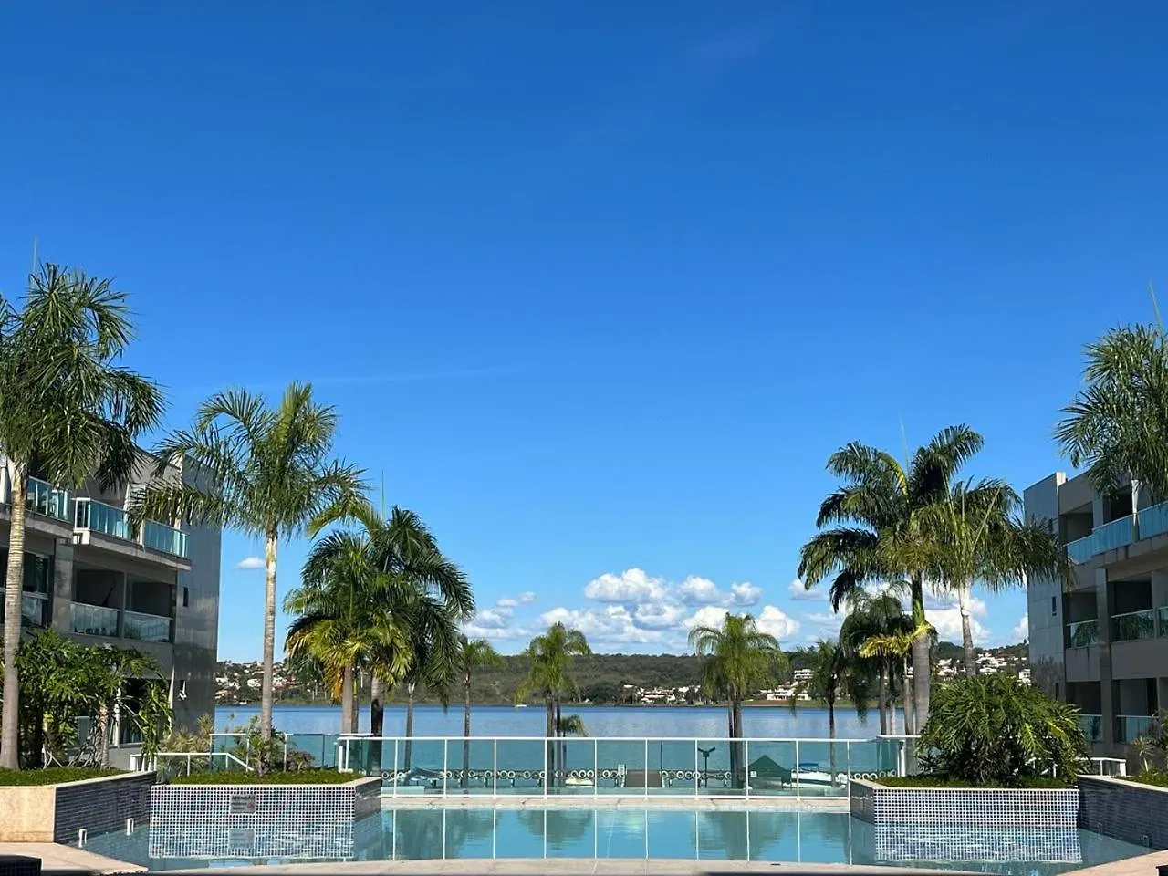 Flat Na Beira Do Lago Brasília 0*,  Brasil